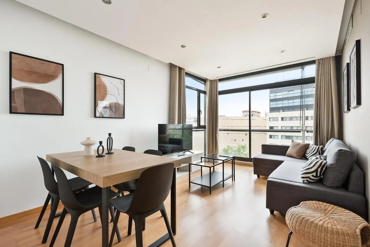 Chicstays Apartment Ciutadella Park contacts